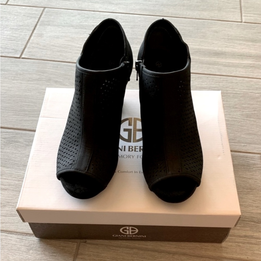 Giani Bernini Booties